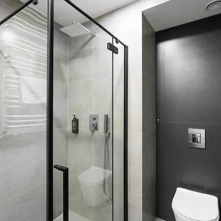 Lägenhet Platinex 6 *